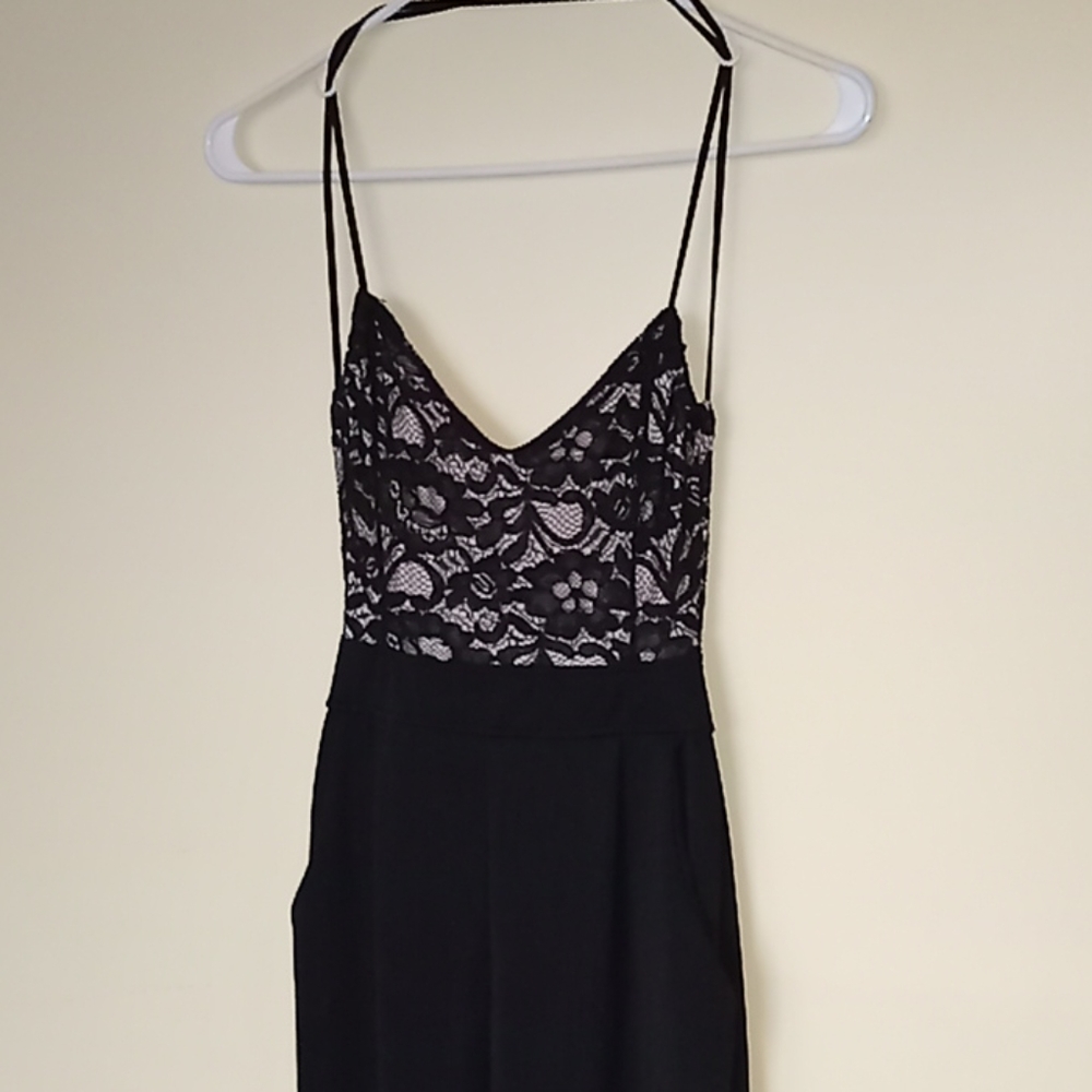 Open back jumpsuit with pockets